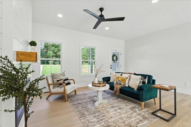 196 Kentmoor Farm Road, Madison Heights, VA 24572