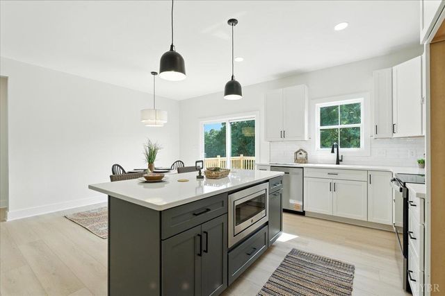 196 Kentmoor Farm Road, Madison Heights, VA 24572