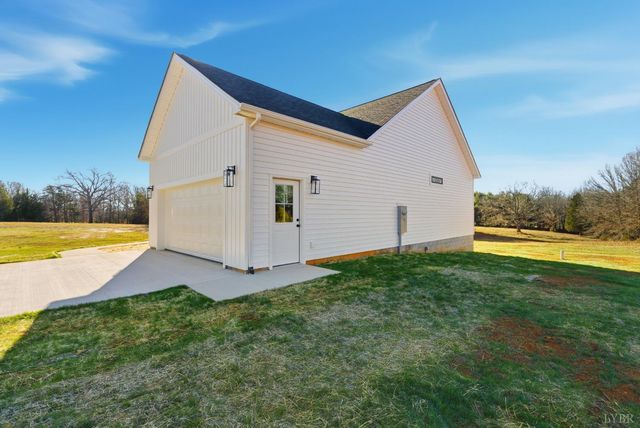 196 Kentmoor Farm Road, Madison Heights, VA 24572