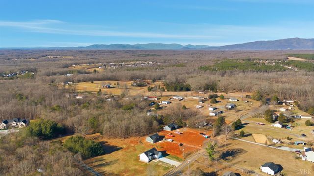 196 Kentmoor Farm Road, Madison Heights, VA 24572