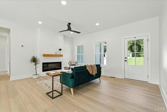 196 Kentmoor Farm Road, Madison Heights, VA 24572