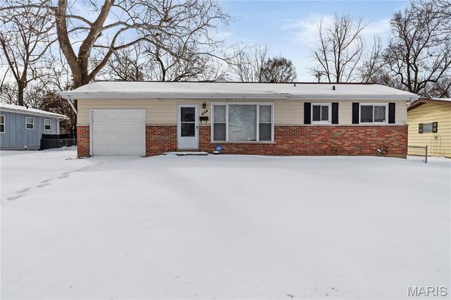 608 Holiday Avenue, Hazelwood, MO 63042