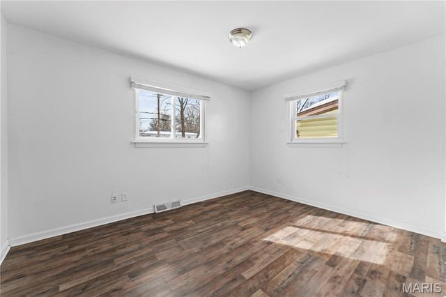 608 Holiday Avenue, Hazelwood, MO 63042