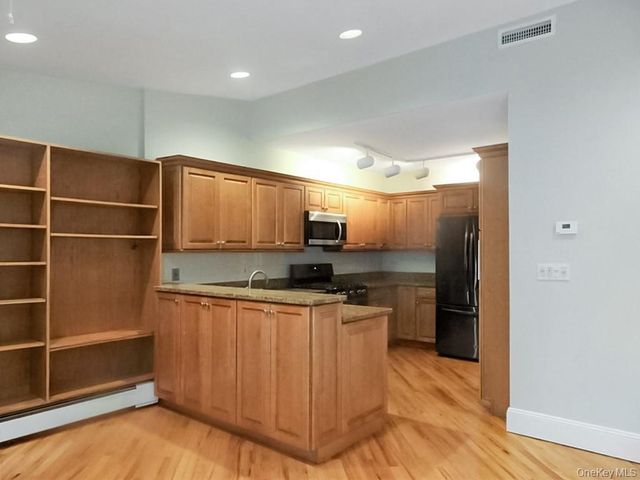 218 Carroll Avenue, Mamaroneck, NY 10543