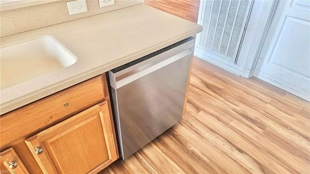 239 Duke St Unit 305, Norfolk, VA 23510