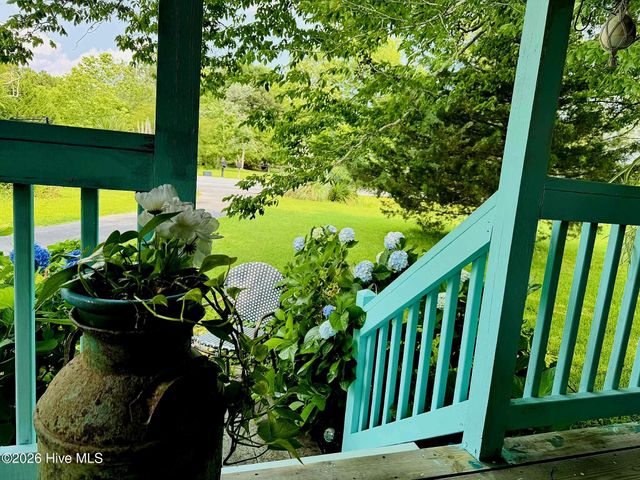 1873 Highway 101, Beaufort, NC 28516