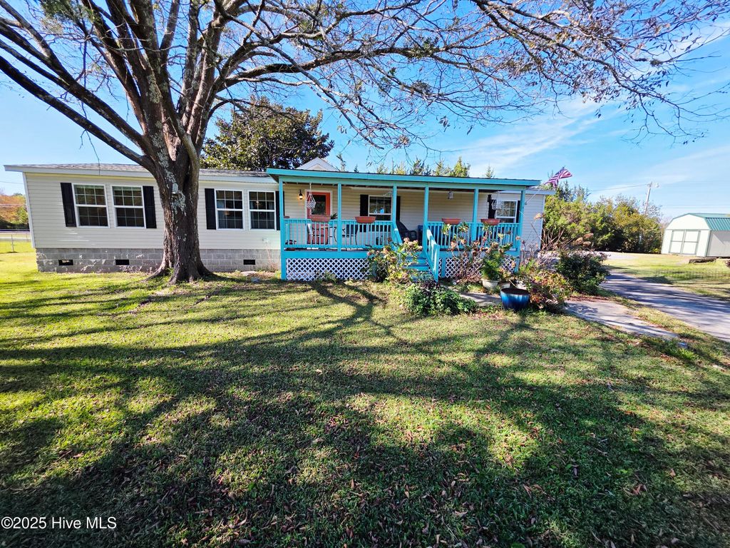 1873 Highway 101, Beaufort, NC 28516