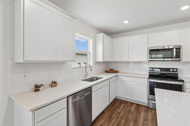 3883 CAPRI COAST DRIVE, Plant City, FL 33565