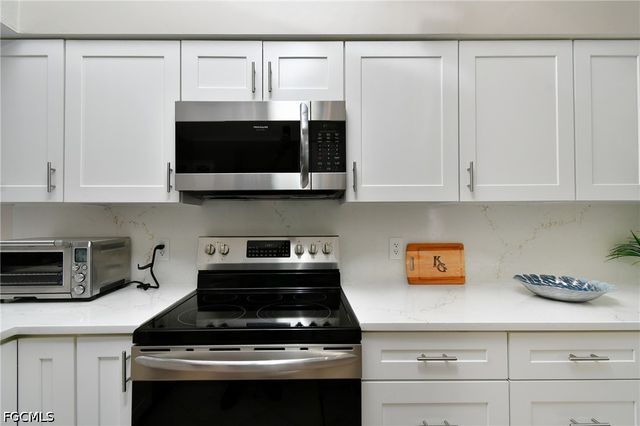 16238 Kelly Woods DR, Fort Myers, FL 33908