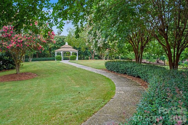 10729 Yellow Tail Court, Charlotte, NC 28270