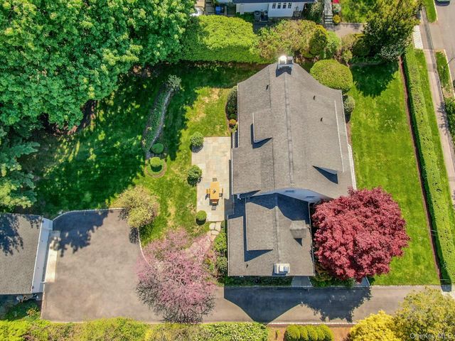 100 Walworth Avenue, Scarsdale, NY 10583