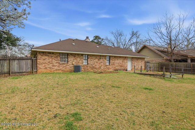 4615 Wyndallwood Drive, Jackson, MS 39212
