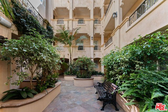 16123 W Sunset Boulevard 101, Pacific Palisades (los Angeles), CA 90272