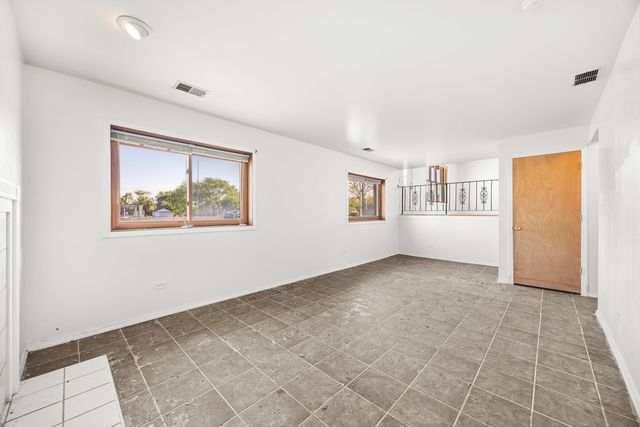 4024 W 172nd Place, Country Club Hills, IL 60478