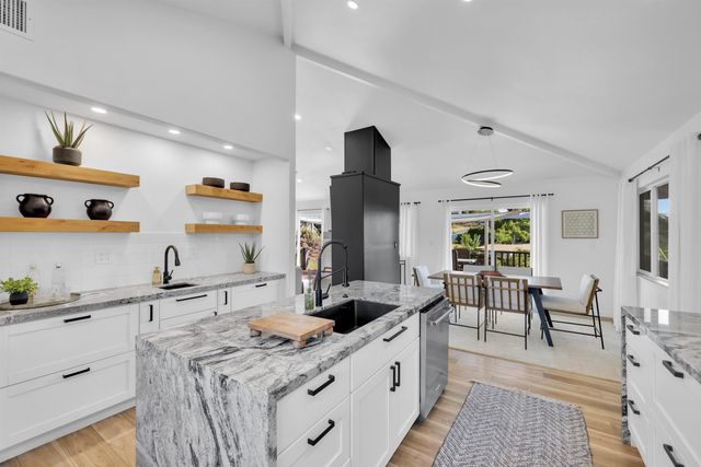 34 Kulalani Cir, Kula, HI 96790