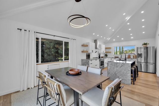 34 Kulalani Cir, Kula, HI 96790