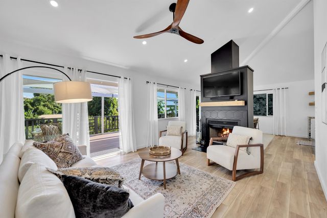 34 Kulalani Cir, Kula, HI 96790