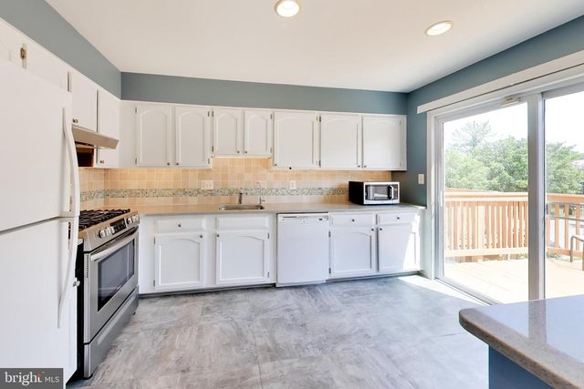 4 EARTH STAR CT, Gaithersburg, MD 20878