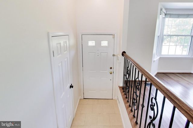 4 EARTH STAR CT, Gaithersburg, MD 20878