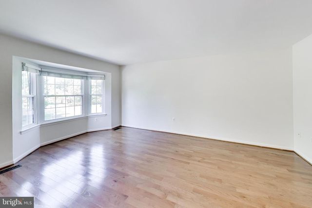 4 EARTH STAR CT, Gaithersburg, MD 20878
