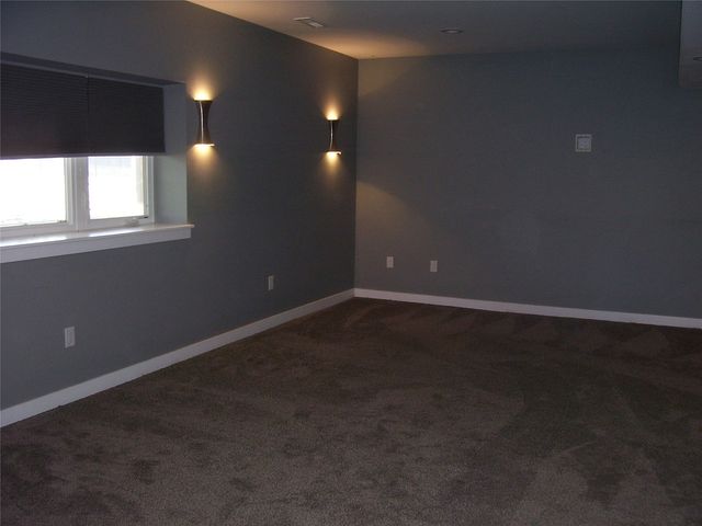 1700 Croell Avenue, Tiffin, IA 52340