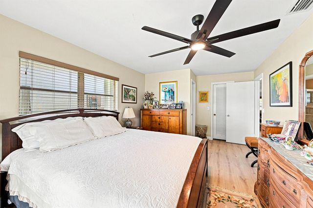 8621 NW 10th Street, Plantation, FL 33322