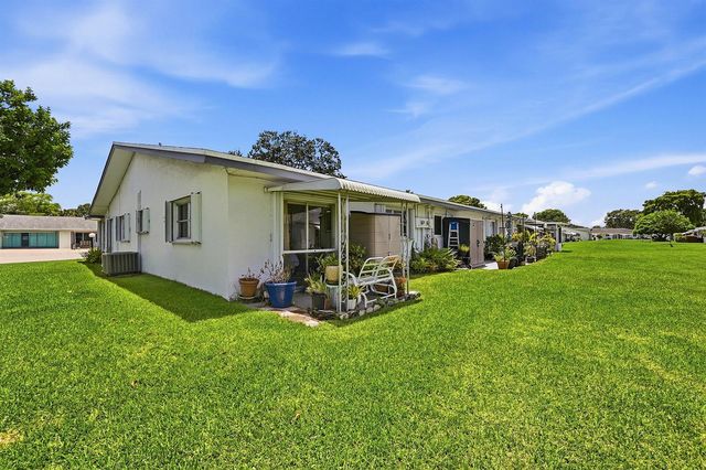8621 NW 10th Street, Plantation, FL 33322