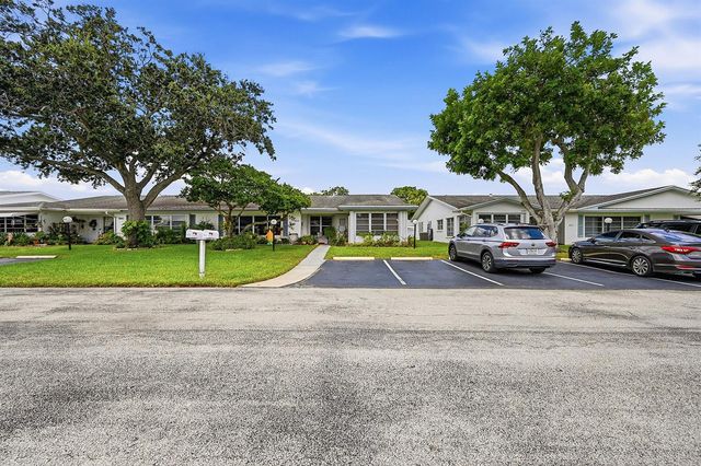 8621 NW 10th Street, Plantation, FL 33322