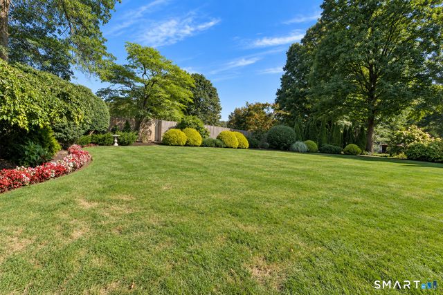 66 Lovelace Drive, West Hartford, CT 06117