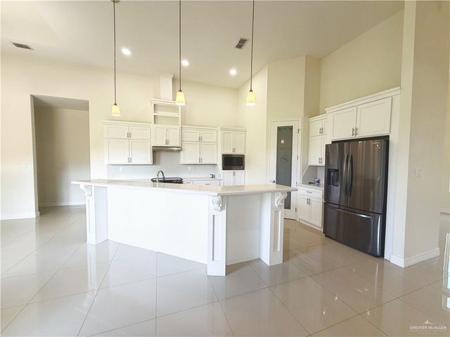 1100 W Fig Avenue, Pharr, TX 78577