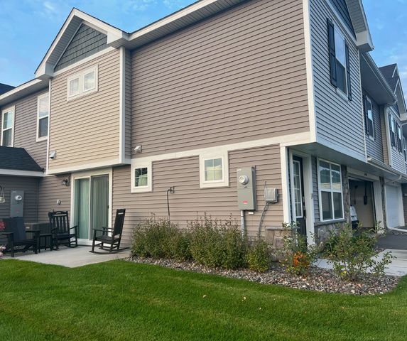 10546 Weston Way N, Maple Grove, MN 55369