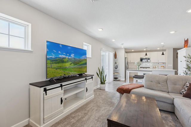 10546 Weston Way N, Maple Grove, MN 55369