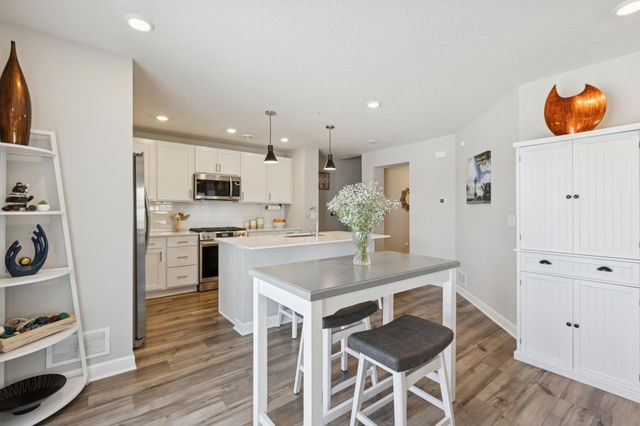 10546 Weston Way N, Maple Grove, MN 55369