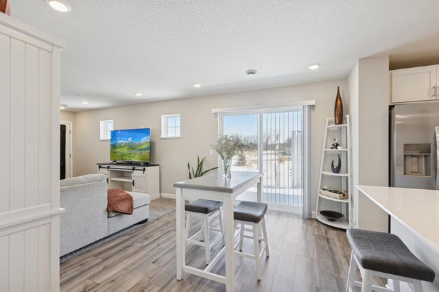 10546 Weston Way N, Maple Grove, MN 55369