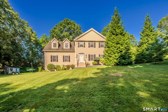 65 West Dayton Hill Road, Wallingford, CT 06492