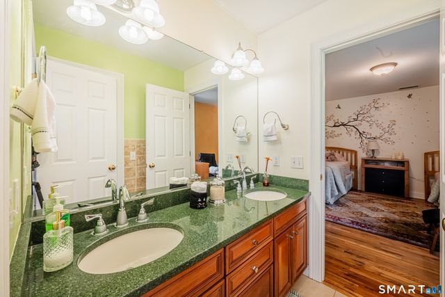 65 West Dayton Hill Road, Wallingford, CT 06492