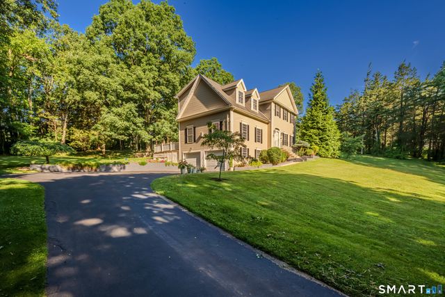 65 West Dayton Hill Road, Wallingford, CT 06492
