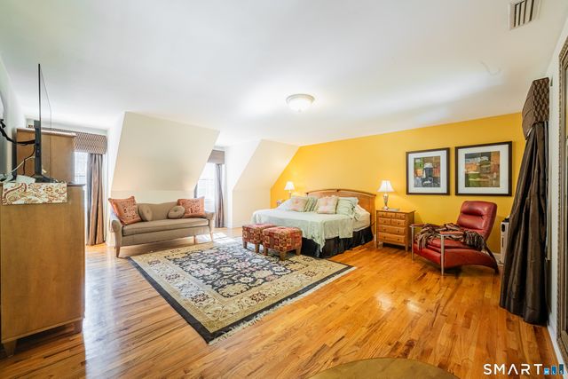 65 West Dayton Hill Road, Wallingford, CT 06492