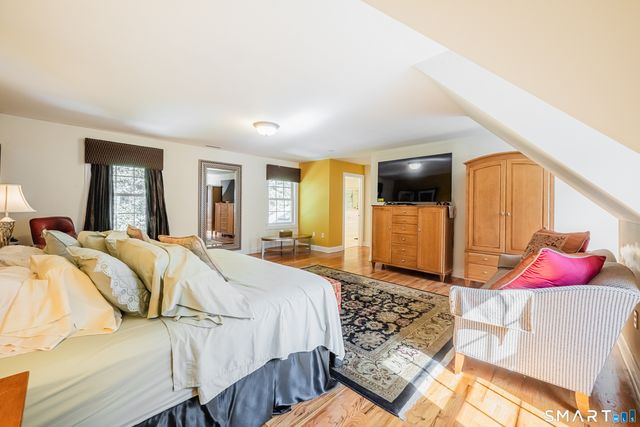 65 West Dayton Hill Road, Wallingford, CT 06492