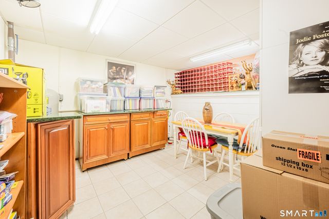 65 West Dayton Hill Road, Wallingford, CT 06492