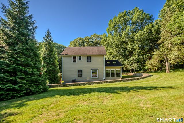 65 West Dayton Hill Road, Wallingford, CT 06492