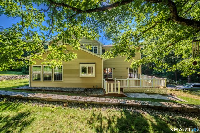 65 West Dayton Hill Road, Wallingford, CT 06492
