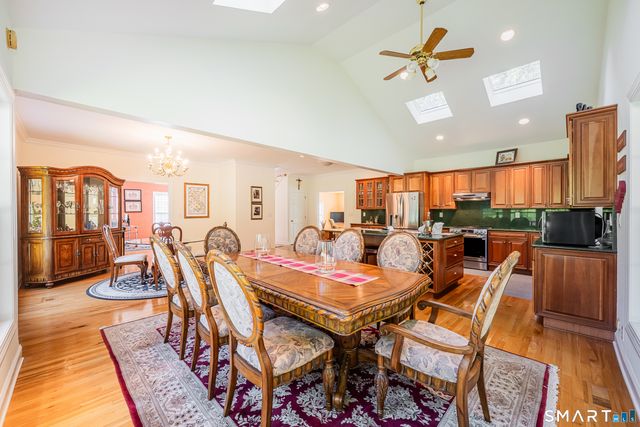 65 West Dayton Hill Road, Wallingford, CT 06492