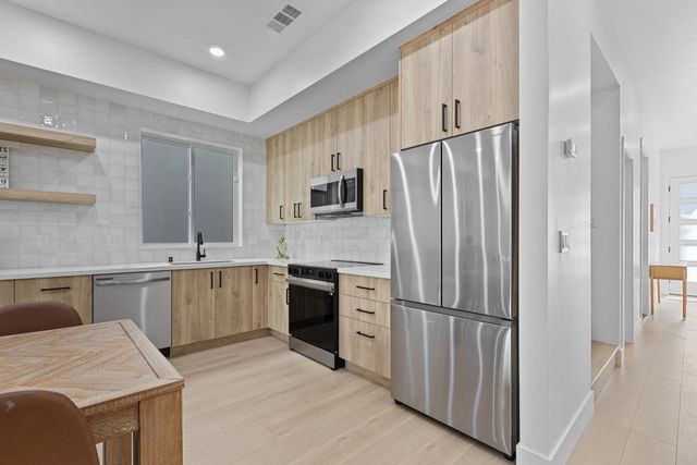 2817 Democracy Aly, Sacramento, CA 95816