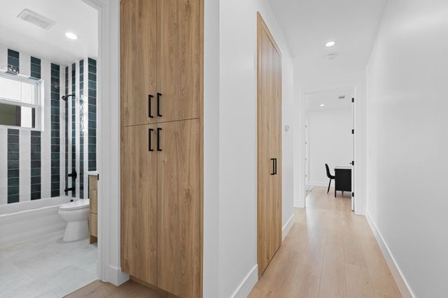 2817 Democracy Aly, Sacramento, CA 95816