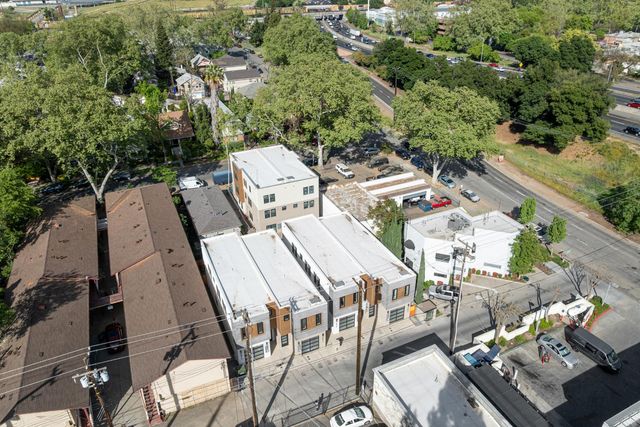 2817 Democracy Aly, Sacramento, CA 95816