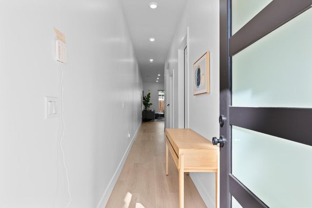 2817 Democracy Aly, Sacramento, CA 95816