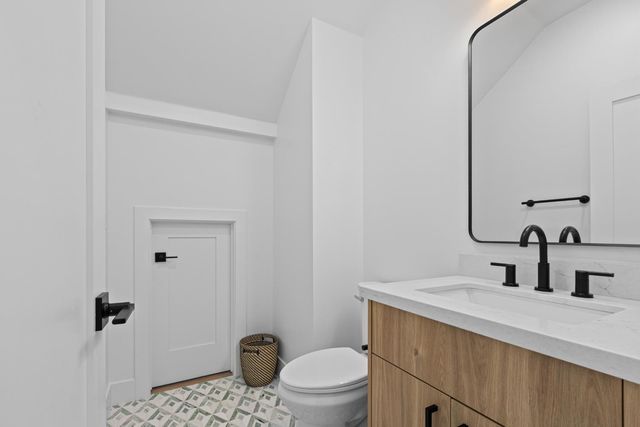 2817 Democracy Aly, Sacramento, CA 95816