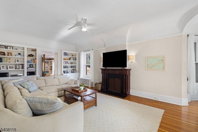 211 Mountainside Rd, Mendham Twp., NJ 07945