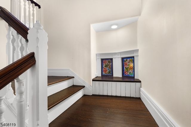 211 Mountainside Rd, Mendham Twp., NJ 07945